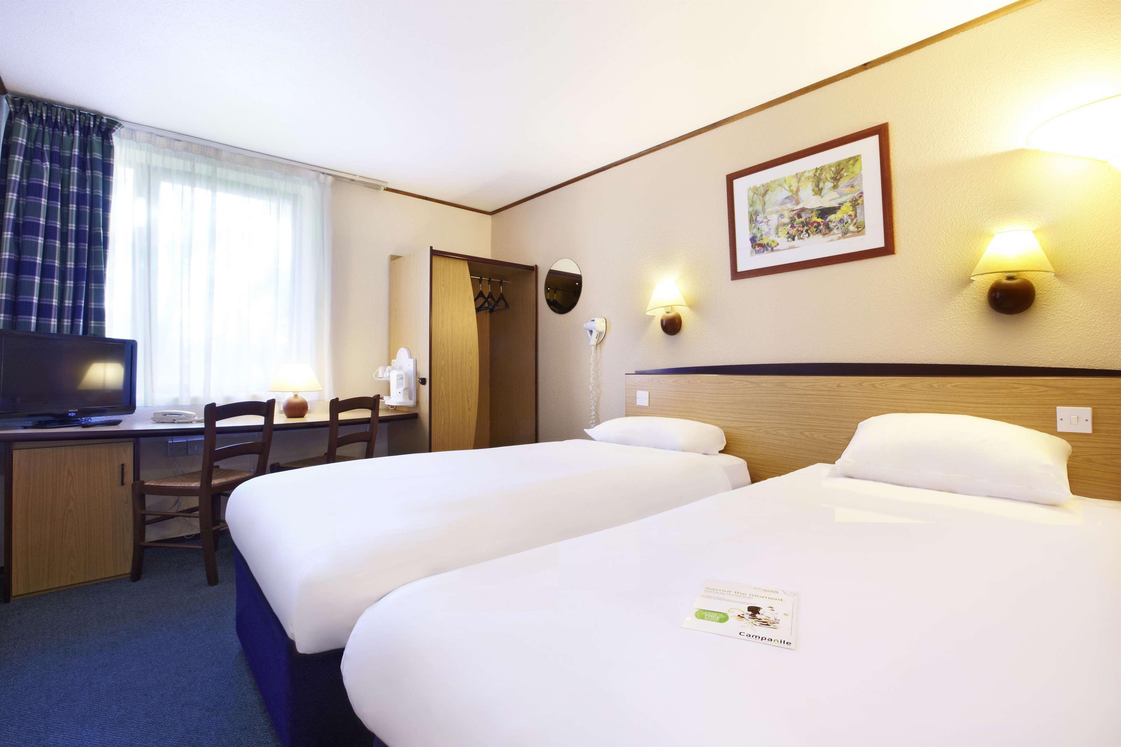 Campanile Hotel - Washington Washington  Exterior foto